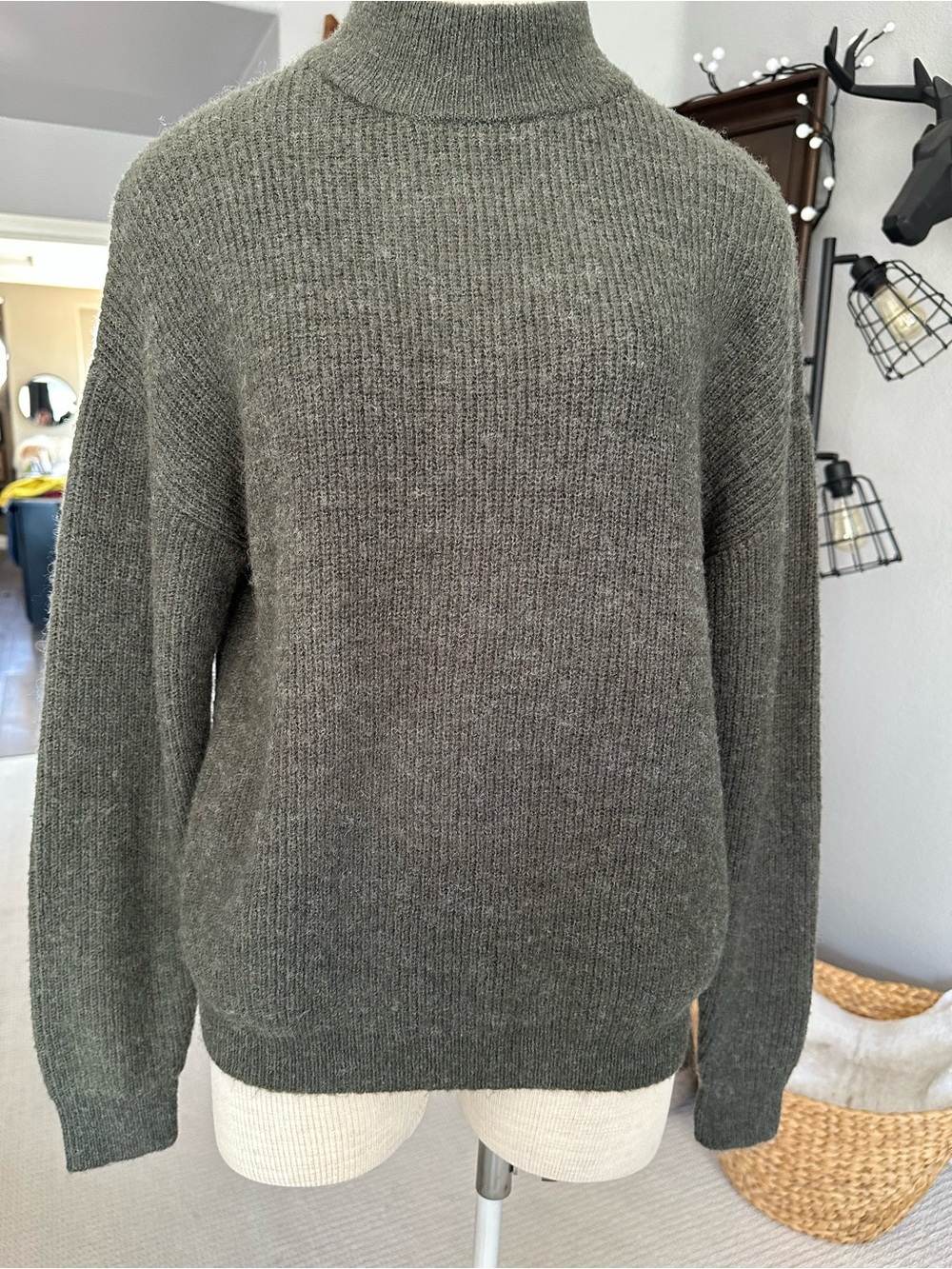 Philosophy Olive Green Ribbed Mock Neck Sweater, size medium